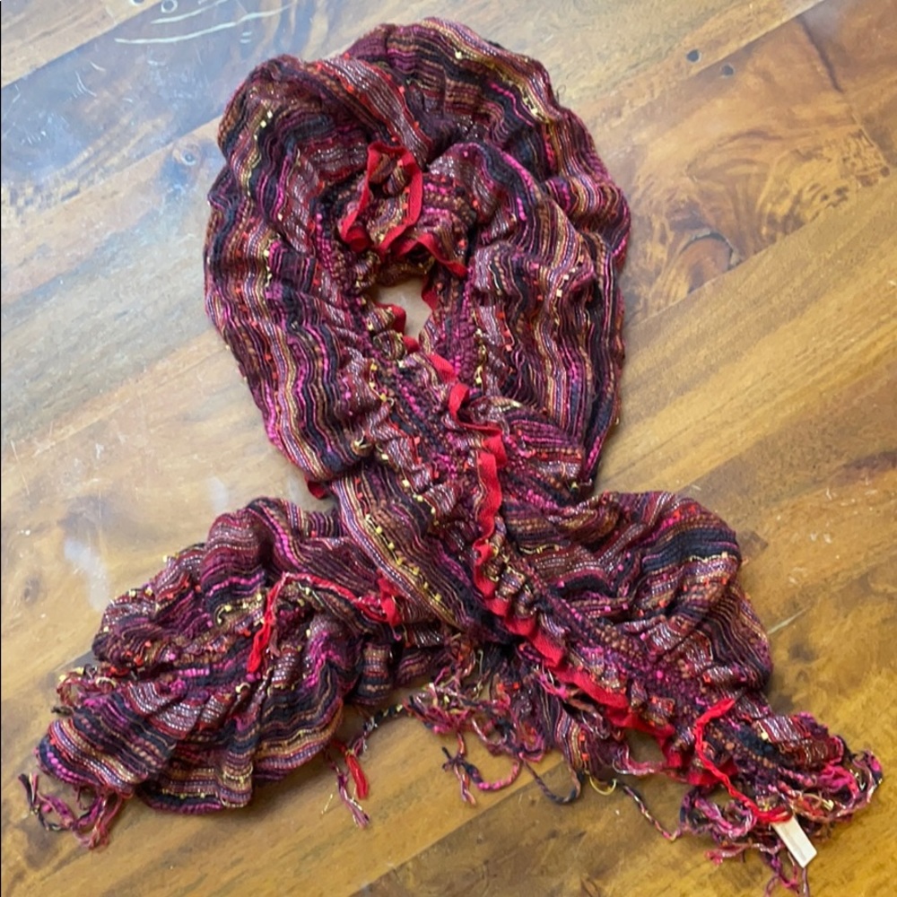 🧣Collection Eighteen Wine Red 50” Ruffle Scarf 🧣